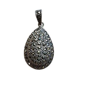 Elegant Silver Teardrop Pendant